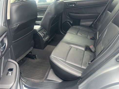 Used 2019 Subaru Outback 2.5i Limited image 6