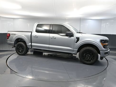 Used 2024 Ford F150 XLT w/ XLT Black Appearance Package AWD/4WD image 4