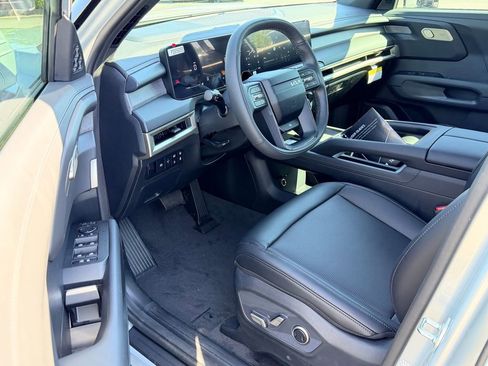 New 2027 Kia Telluride S image 7