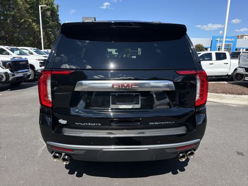 Used 2023 GMC Yukon Denali AWD/4WD image 9