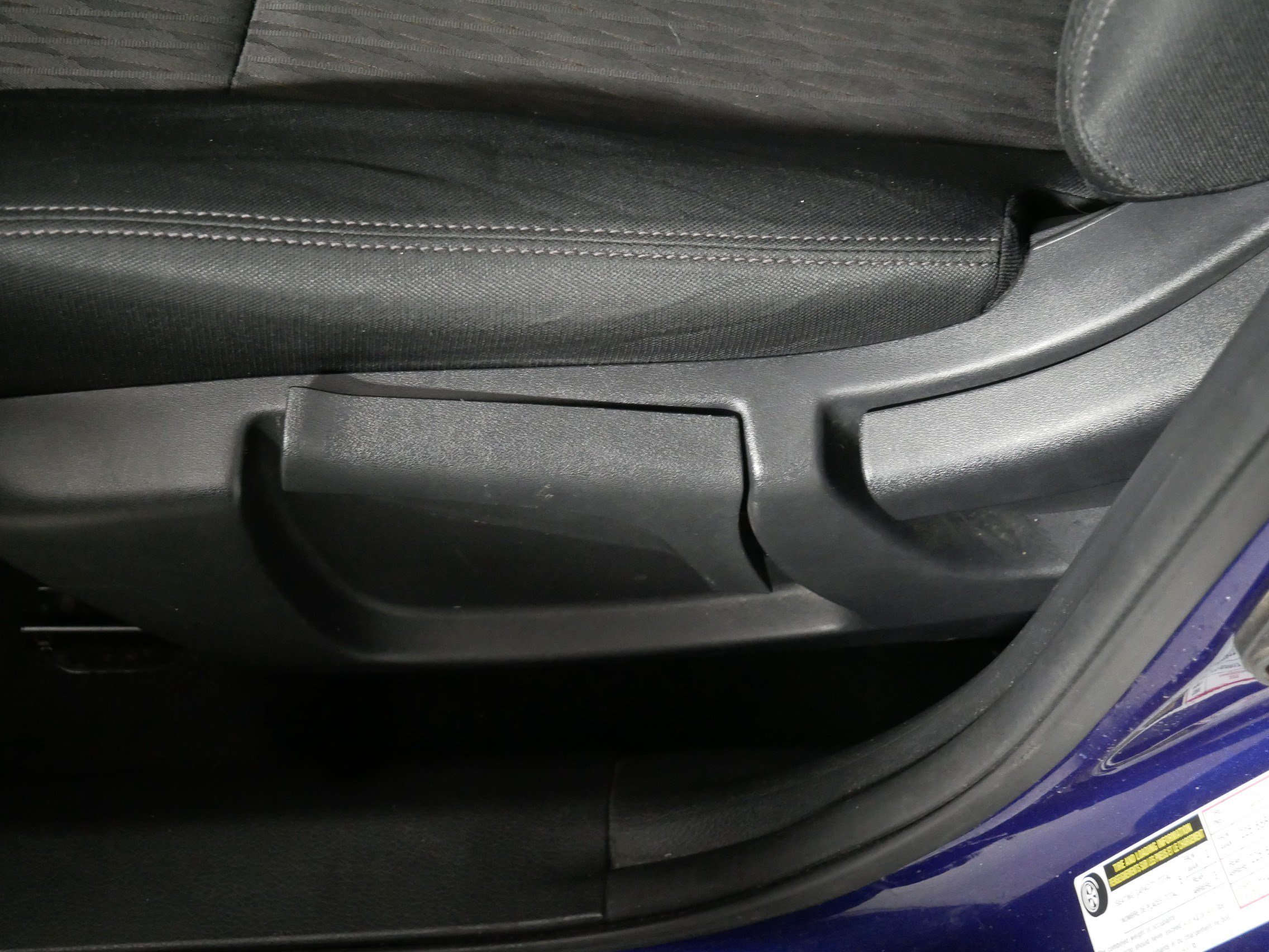 Used 2018 Nissan Rogue S AWD/4WD image 20