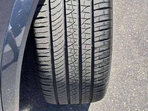 Certified 2026 Volvo XC90 B6 Plus w/ Protection Package Premier AWD/4WD image 9