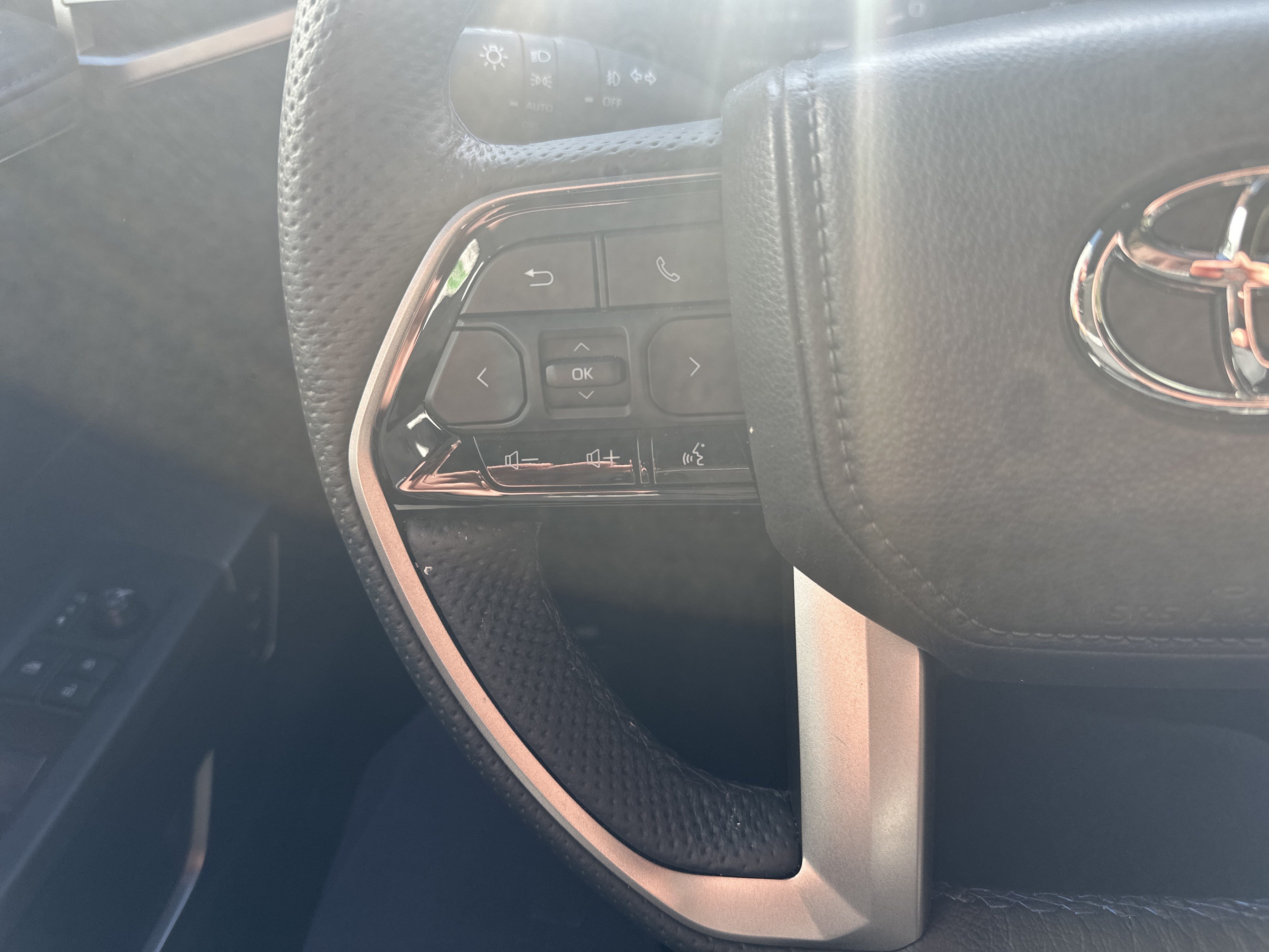 Used 2026 Toyota Tundra Platinum AWD/4WD image 18