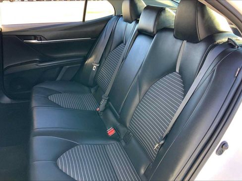 Used 2022 Toyota Camry SE FWD image 20