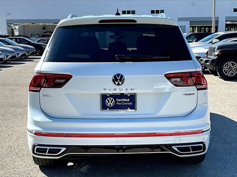 Certified 2024 Volkswagen Tiguan SEL R-Line image 6