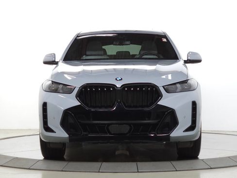 Used 2024 BMW X6 xDrive40i w/ Executive Package AWD/4WD image 2