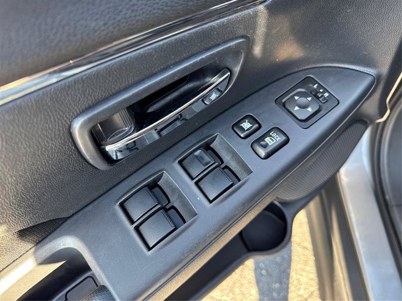 Used 2025 Mitsubishi Outlander Sport ES AWD/4WD image 31
