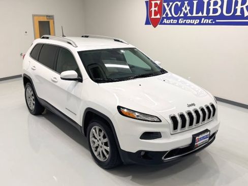 Used 2018 Jeep Cherokee Limited AWD/4WD image 1
