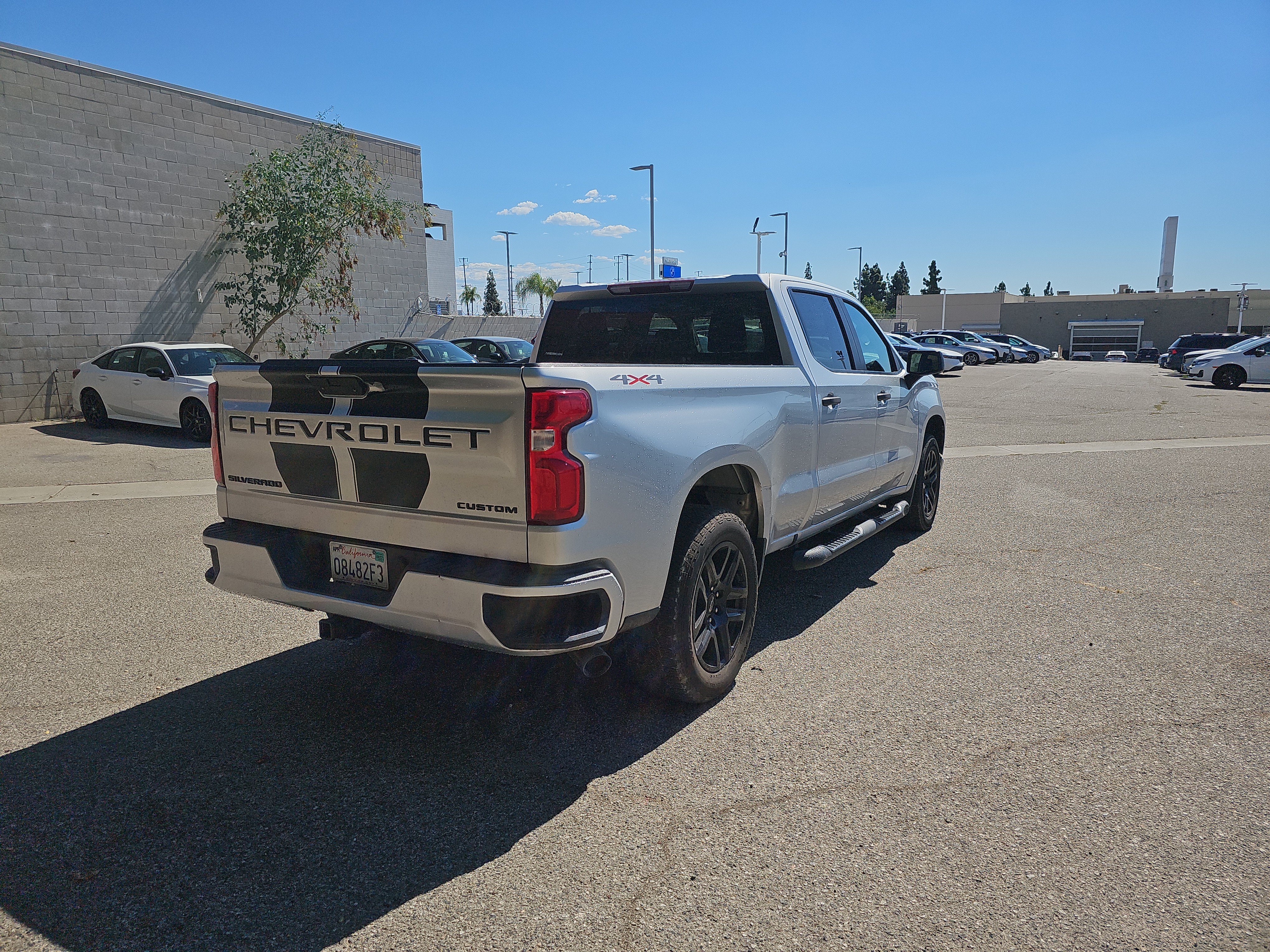 Used 2021 Chevrolet Silverado 1500 Custom w/ Rally Edition AWD/4WD image 4