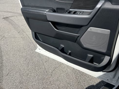 New 2025 Ford F150 Lariat w/ Equipment Group 502A High image 16