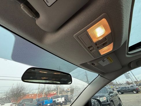 Used 2010 MAZDA MAZDA3 i Touring image 20