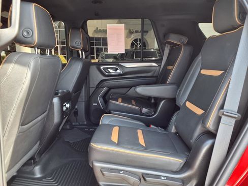 Used 2022 GMC Yukon AT4 w/ Technology Package AWD/4WD image 23