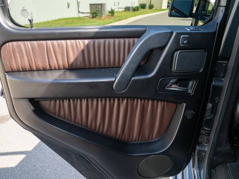 Used 2015 Mercedes-Benz G 63 AMG 4MATIC image 42