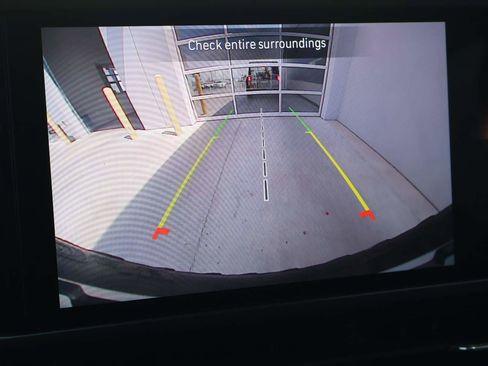 Used 2025 Jeep Wrangler Unlimited Rubicon w/ Safety Group image 15