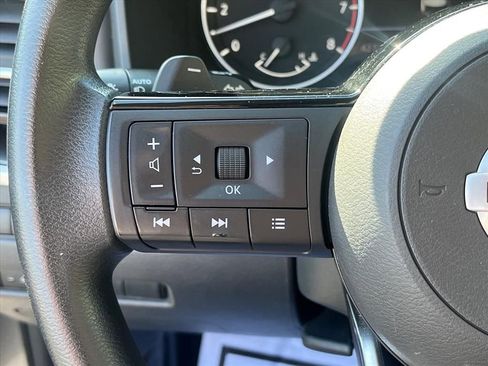 Used 2021 Nissan Rogue SV AWD/4WD image 22