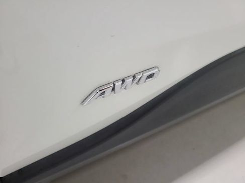 Certified 2022 Toyota RAV4 XLE Premium AWD/4WD image 11