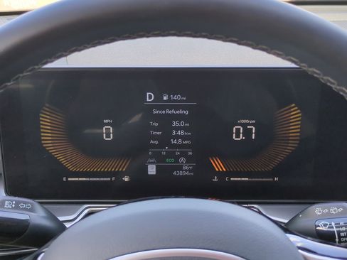 Used 2024 Kia Sorento S image 27