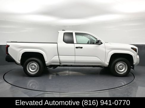 Used 2024 Toyota Tacoma SR RWD image 23