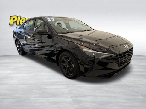 Used 2023 Hyundai Elantra SEL FWD image 6