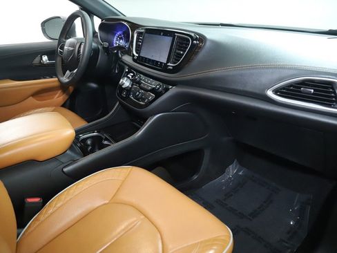 Used 2022 Chrysler Pacifica Pinnacle image 46