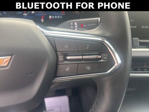 Used 2025 Chevrolet Equinox LT w/ Safety and Technology Package image 14