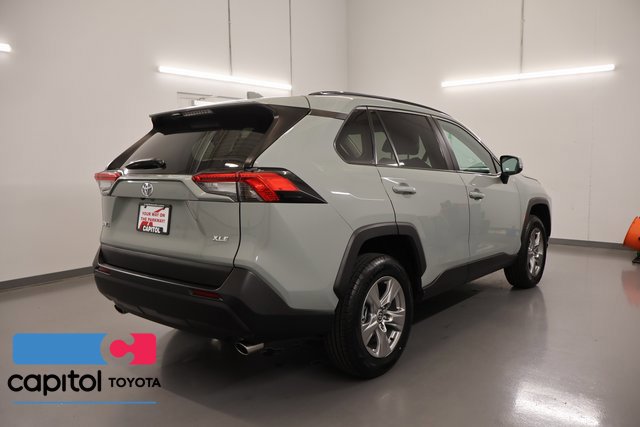 Used 2023 Toyota RAV4 XLE FWD image 3