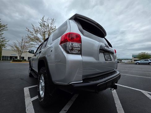 Used 2011 Toyota 4Runner Trail AWD/4WD image 11