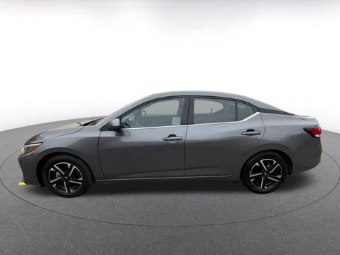 Used 2025 Nissan Sentra SV image 9