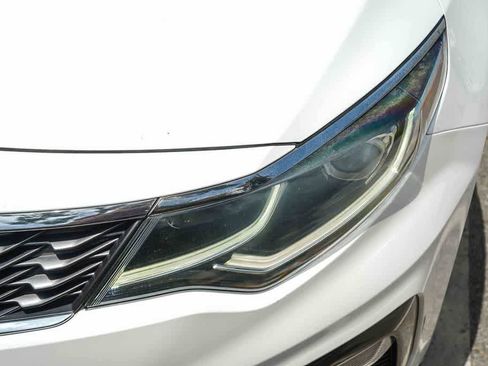 Used 2020 Kia Optima LX FWD image 8