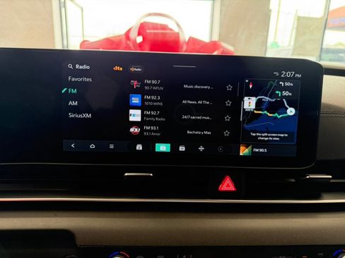 Used 2025 Kia Carnival EX FWD image 59