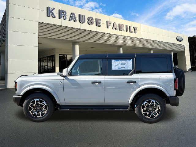 New 2026 Ford Bronco Outer Banks AWD/4WD image 4