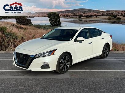 Used 2022 Nissan Altima 2.5 SV