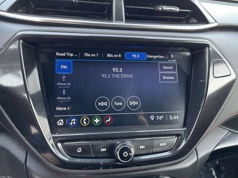 Used 2023 Chevrolet TrailBlazer RS w/ Convenience Package FWD image 19