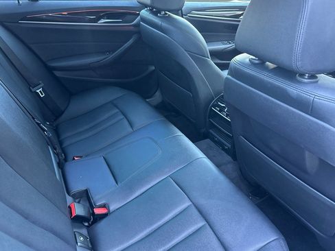 Used 2018 BMW 530i image 30