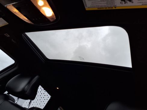 Used 2019 Jeep Grand Cherokee Altitude image 5