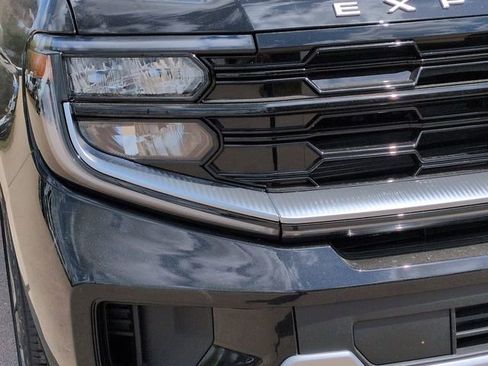 New 2026 Ford Expedition Max Platinum AWD/4WD image 9