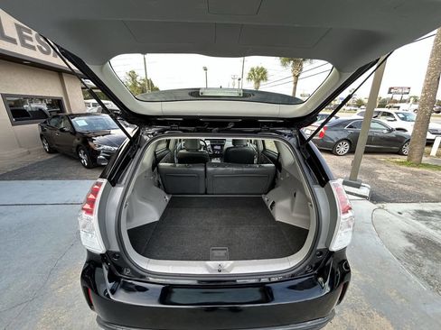 Used 2016 Toyota Prius V Five image 8