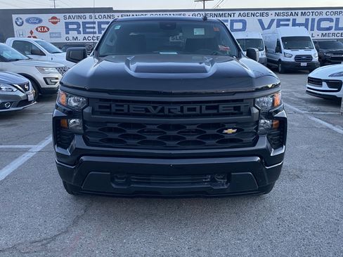 Used 2022 Chevrolet Silverado 1500 Custom image 3
