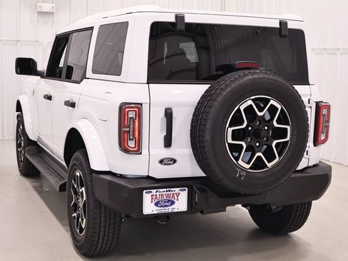 New 2026 Ford Bronco Outer Banks AWD/4WD image 7