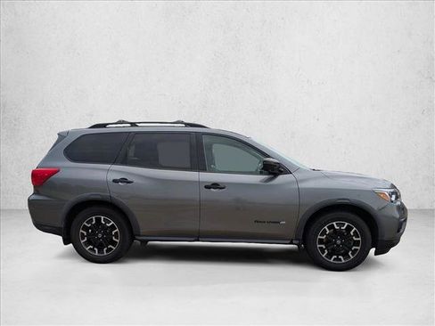 Used 2020 Nissan Pathfinder SL AWD/4WD image 4