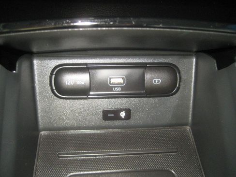 Used 2021 Kia Telluride EX w/ EX Premium Package AWD/4WD image 22