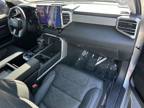 Used 2024 Toyota Tundra Limited image 15