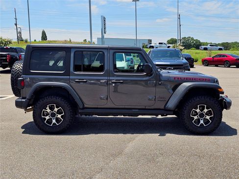 Used 2021 Jeep Wrangler Unlimited Rubicon AWD/4WD image 9