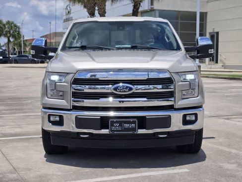 Used 2017 Ford F150 Lariat w/ Equipment Group 502A Luxury AWD/4WD image 6