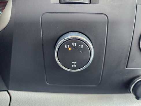 Used 2013 Chevrolet Silverado 2500 LT w/ Interior Plus Package image 43