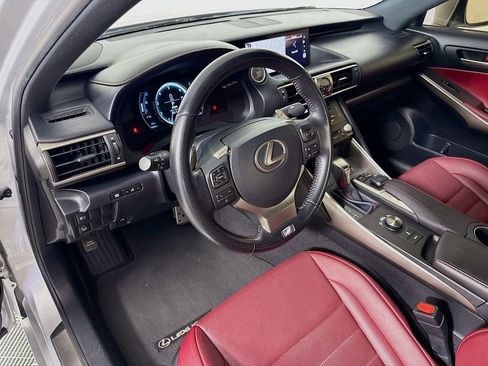 Used 2017 Lexus IS 350 F Sport w/ F Sport Package image 9
