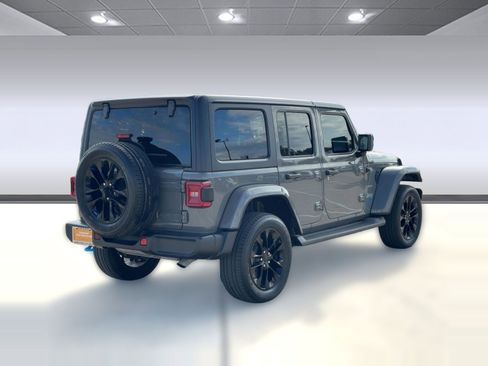 Certified 2022 Jeep Wrangler Unlimited Sahara image 9