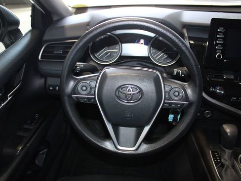 Used 2022 Toyota Camry LE AWD/4WD image 18