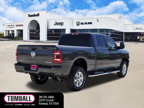 Used 2024 RAM 2500 Big Horn w/ Sport Appearance Package image 7