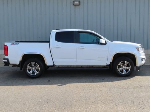 Used 2018 Chevrolet Colorado Z71 image 2